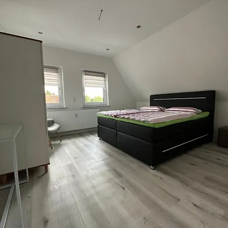 Gemuetlich Wohnen In Brake Apartment Bielefeld Exterior photo