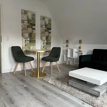 Gemuetlich Wohnen In Brake Apartment Bielefeld Exterior photo